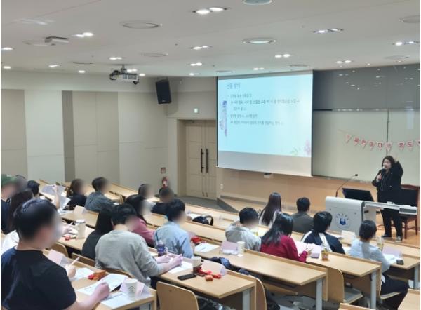 미추홀구가족센터, 커플·신혼부부 대상 ‘사랑의 언어’ 결혼 준비교육 성료 기사 이미지