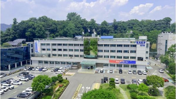 횡성경찰서 범죄예방대응과장 신창선“러브인안흥기금”성금 전달