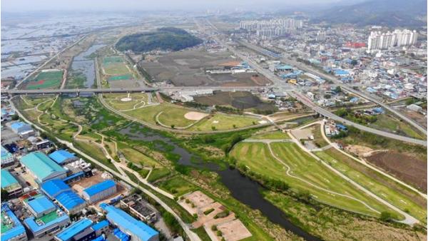 예산군, 기다리던 파크골프·그라운드골프장 5월 1일 재개장! 기사 이미지