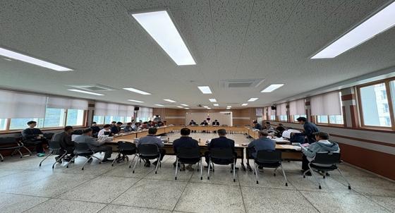 김해시, 낙동강 유역 녹조 예방 야적퇴비 특별점검 · 주민교육 실시 기사 이미지