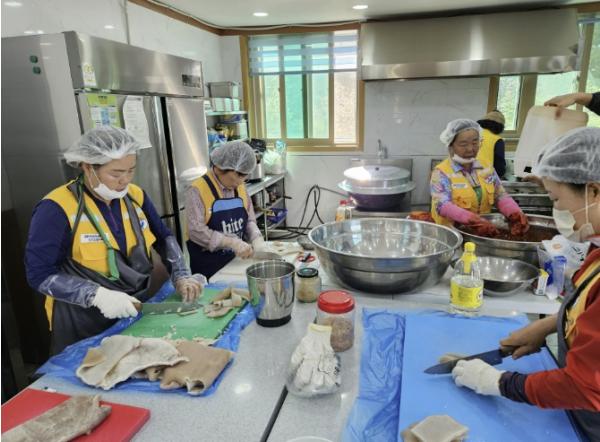 포천시 대한적십자 창수봉사회, 사랑의 반찬 나눔 봉사 실시 기사 이미지