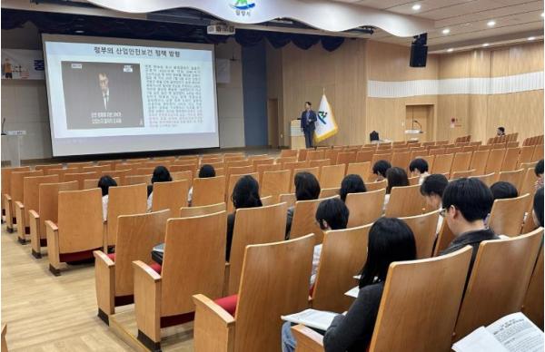 밀양시, 도급·용역·위탁사업 중대재해 예방 역량 강화 교육 실시 기사 이미지