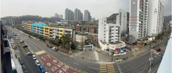 ‘우리가 만든 등굣길’… 송파구, 어린이보호구역이 ‘캔버스’가 됐다 기사 이미지