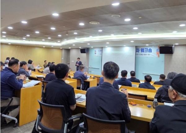 화성특례시, ‘2026 공동주택 건설관계자 워크숍’ 개최... 고품질·안전 현장 조성 박차 기사 이미지