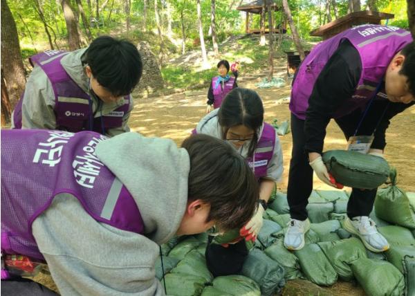 안양 4개 대학 청년들, 관악산 둘레길 '안전 파수꾼'으로 뭉쳤다 기사 이미지