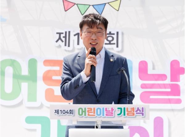 부천시의회 김병전 의장, 어린이날 기념식서 아이들의 꿈과 성장 위한 관심 강조