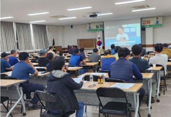 서귀포시, 외국인 계절근로자 농가 대상 노무·인권·안전교육 실시 기사 이미지