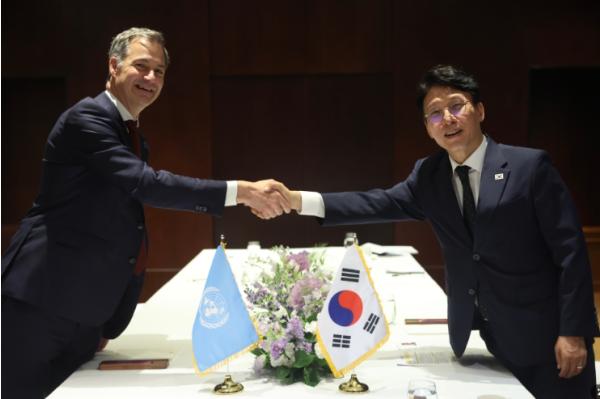 김민석 국무총리, 더 크루 UNDP 총재 접견