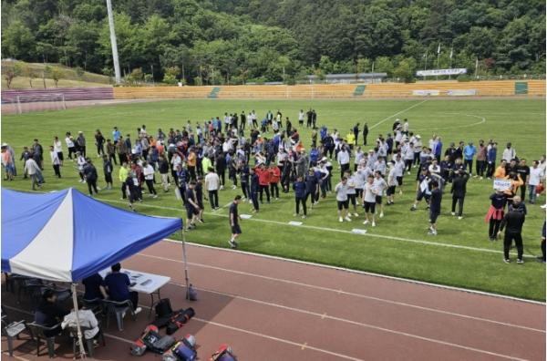 축구 원로들의 열정부터 가족 스포츠 체험까지…보은, 주말 스포츠 행사 풍성 기사 이미지