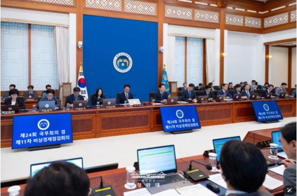 이 대통령 '국정 속도 두 배로…국민의 삶, 대한민국에 더 큰 변화 만들겠다'