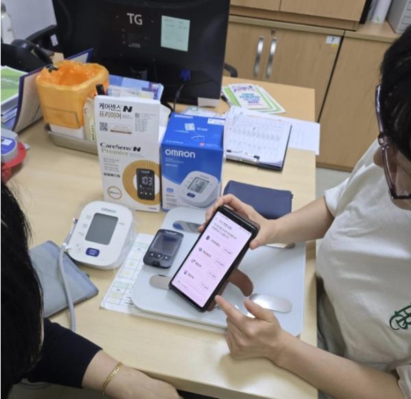 계룡시, AI·IoT 기반 어르신 건강관리사업 본격 추진  기사 이미지