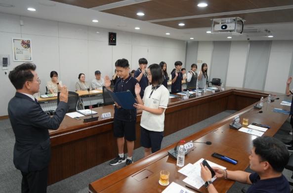 춘천의 작은 외교관…청소년 공공외교단 발대식 열려 기사 이미지