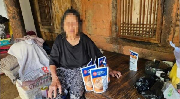 부여군노인종합복지관, 우양재단 영양죽 지원사업 통해 어르신 영양 챙겨 기사 이미지