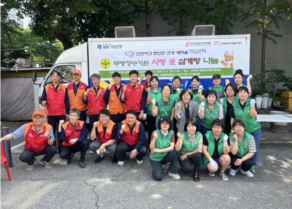 서구자원봉사센터, 지역사회가 함께 차린 따뜻한 한 끼.... 사랑의 밥차 운영 기사 이미지