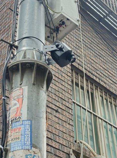 구로구, 무단투기 사각지대 없앤다...로고젝터·이동식 CCTV 대폭 확충 기사 이미지