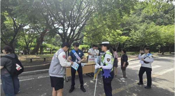 상주시, 개인형 이동장치(PM) 안전사고 예방 합동 캠페인 실시 기사 이미지