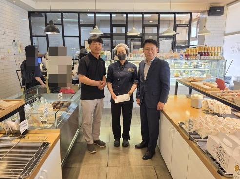 속초 노학동지역사회보장협의체, 후원업체에 감사 서한문 전달 기사 이미지
