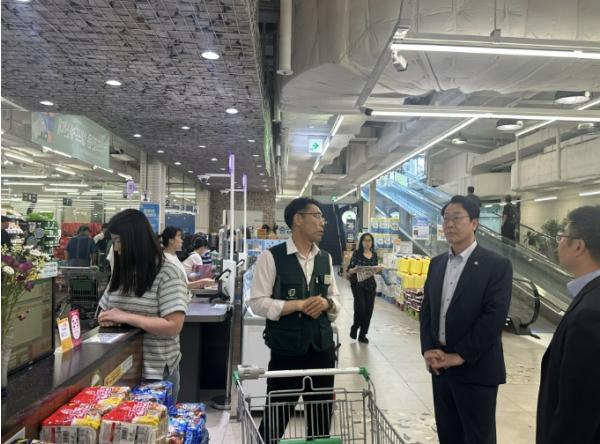 화성특례시, 종량제 봉투 공급 안정화 총력...시민 불편 최소화 선제 대응 기사 이미지