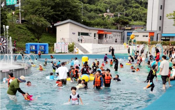 10주년 맞은 하동 재첩축제, 역대 최대 인파로 대성공 기사 이미지