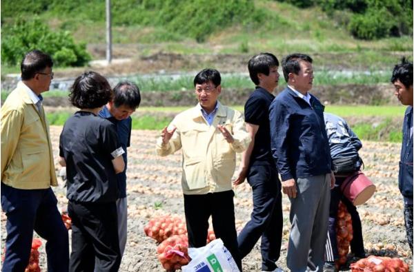 장수군, 양파기계화 우수모델 육성사업 ‘본격 성과’ 기사 이미지