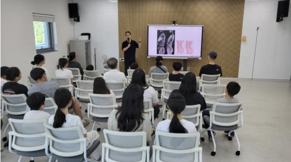 더 큰 행복 포천시가족센터, 부모-자녀 자세교정·성장 지원 프로그램 성공적으로 마쳐 기사 이미지