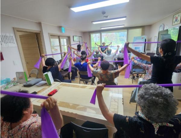 오산시 신장1동, '건강리더와 함께 활력 한스푼' 운영 기사 이미지