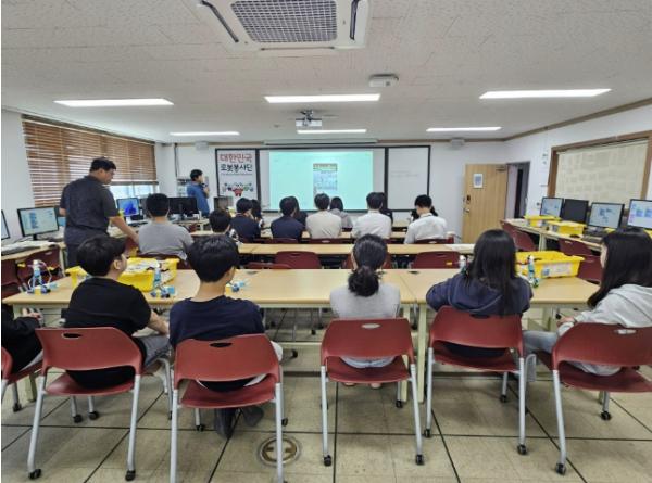 경기도안산교육지원청, '2026 로봇 국제교류 공유학교' 첫 개강 기사 이미지