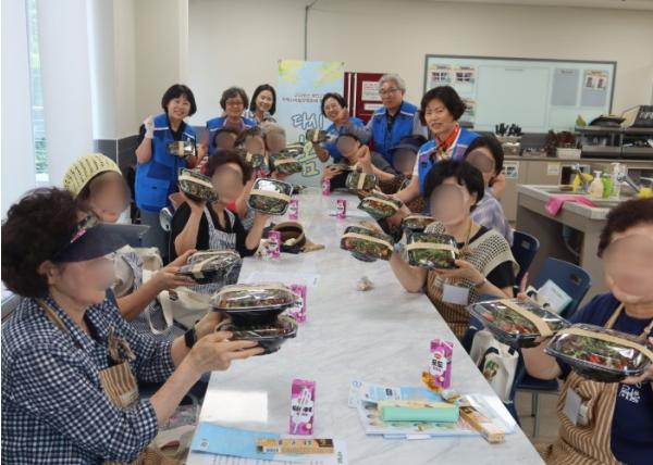 광명시 하안2동 지역사회보장협의체, 1인 가구 마음 돌봄 행사 ‘다시 봄’ 열어 기사 이미지