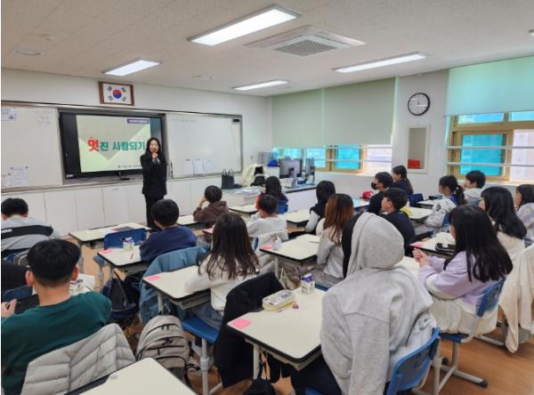 거제시, 8개 학교 840여 명 참여 학교폭력 예방교육 프로그램 ‘멋진사람되기’성료
