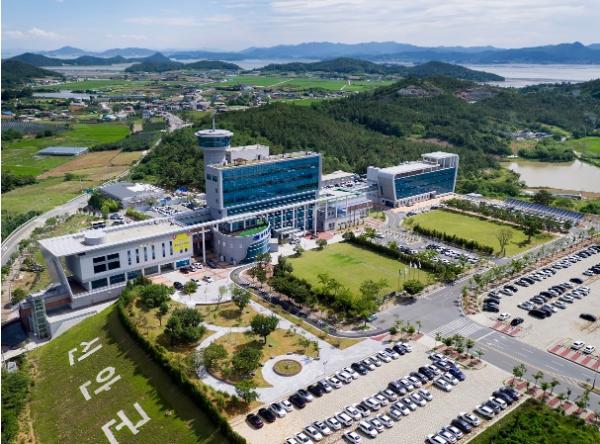 신안군 재정여건 악화, 민선 9기 핵심 공약 이행 차질
