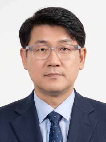 김영일 박사, 대학원생 10인과 《2026, AI 담론》 공동 출간
