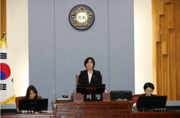 제9대 남구의회 전반기 의장에 이양임 의원 선출