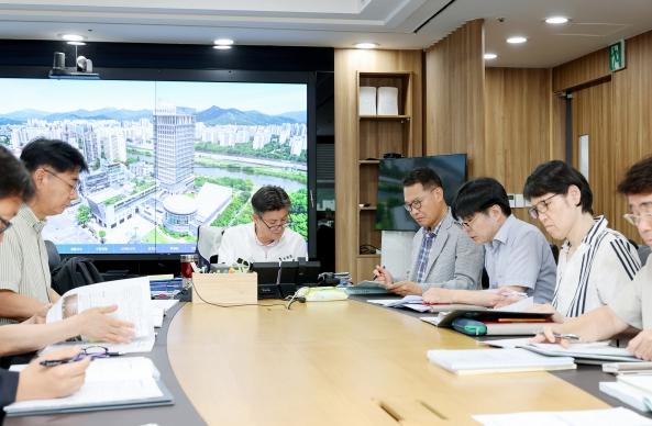 김동욱 도봉구청장, 민선 9기 첫 업무 보고…'말보다는 행동'  '성과' 강조 기사 이미지