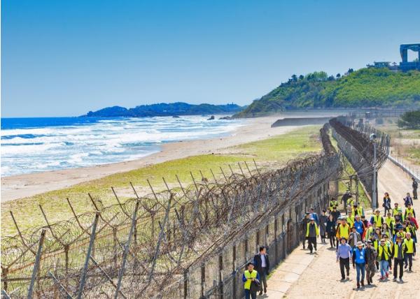 고성 DMZ 평화의 길 테마노선 혹서기(7~8월) 금강산전망대 코스 운영  