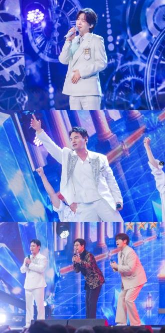 TV CHOSUN[금타는 금요일] 眞 김용빈 '노래하다 실수하면 천만 뷰' 위기 속 빛난 골든컵 열정?! 기사 이미지