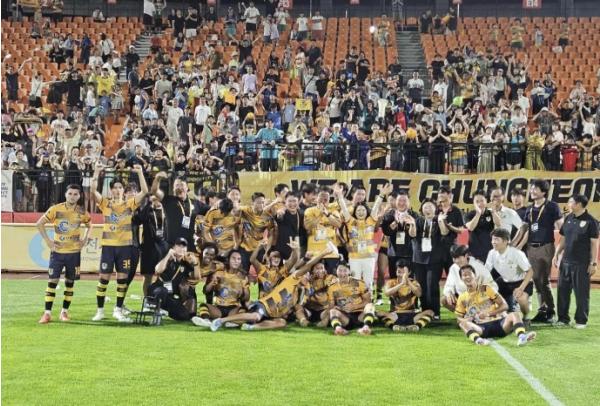 축구도 물놀이도 '만끽' 역대 최다 관중수에 춘천시민축구단 홈 승리 기사 이미지