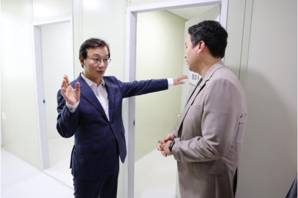 '안전한 여름나기 총력'… 부산시, 폭염 취약계층·전력수급 현장 점검 기사 이미지