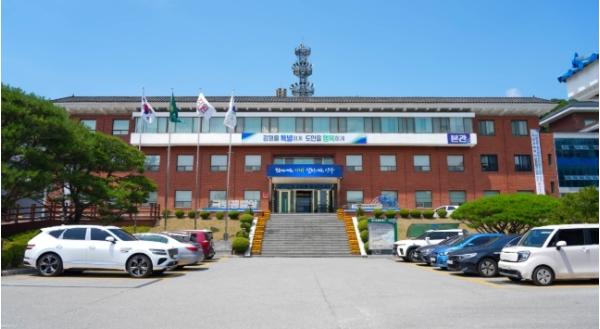 양구군지역사회보장협의체, 77·88·99세 어르신 생신상 지원 기사 이미지