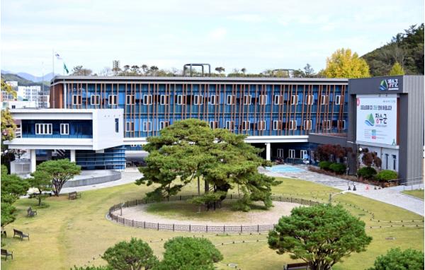 장수군, 8월부터 ‘장수사랑상품권’ 운영 개편…모바일 비중 80%로 확대 기사 이미지