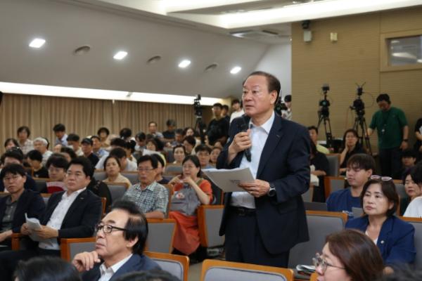 유동균 마포구청장, 공청회서 강북횡단선 상암동 관통하는 역 신설 강력 요청 기사 이미지
