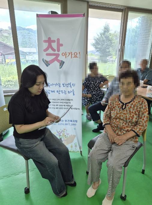 원주시 문막읍 찾아가는보건복지팀, '찾아가는 건강한 경로당' 운영 기사 이미지
