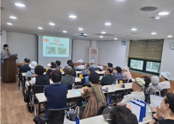 안양시 보건소, AI·IoT 기반 어르신 건강관리사업으로 건강한 노후 지원 기사 이미지