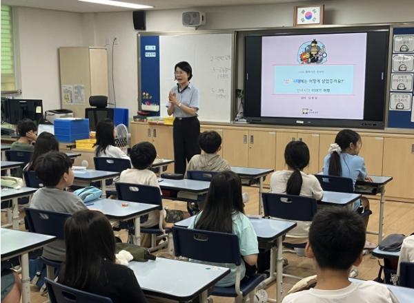 '선사시대에는 어떻게 살았을까요?' 강동구, 교실로 찾아가는 선사시대 교육 운영 기사 이미지
