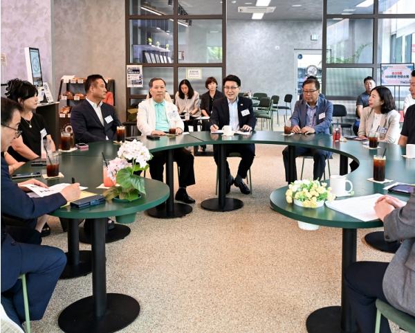 김원기 의정부시장, 송산3동서 '시(市)의(意)적절한 시시콜콜' 첫발 기사 이미지