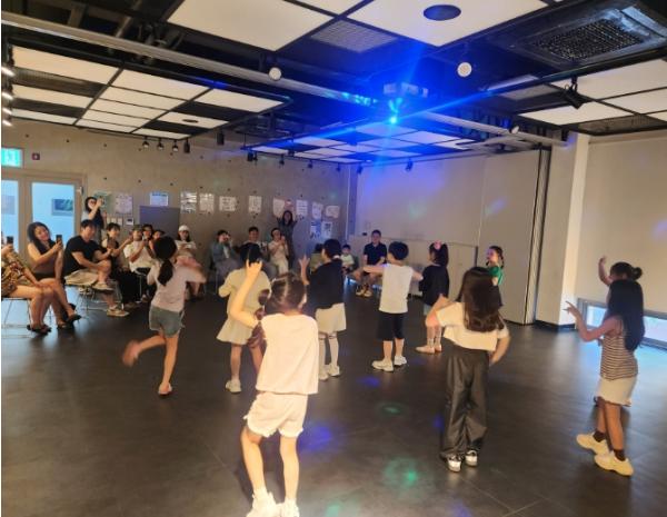 대구 남구청소년창작센터, K-pop으로 키운 자신감'크리댄스'학부모와 함께한 특별한 발표회 기사 이미지