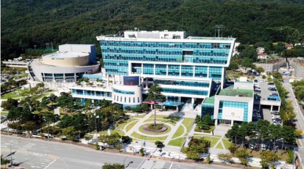 이천시, '2026년도 이천시 문화상' 후보자 재공고 접수 기사 이미지
