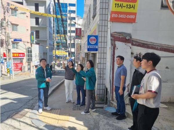 부산진구, 양정초등학교 통학로 주변 공사장 등 현장점검 실시 기사 이미지