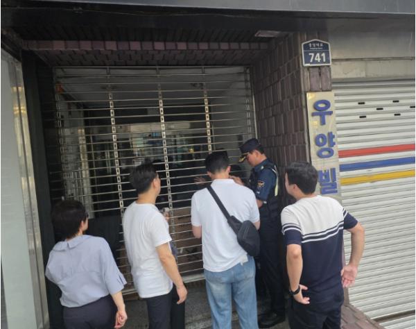 부산진구청·부산진경찰서·부산희망등대종합지원센터,폭염경보에 따른 노숙인‘보호 합동 아웃리치’실시 기사 이미지