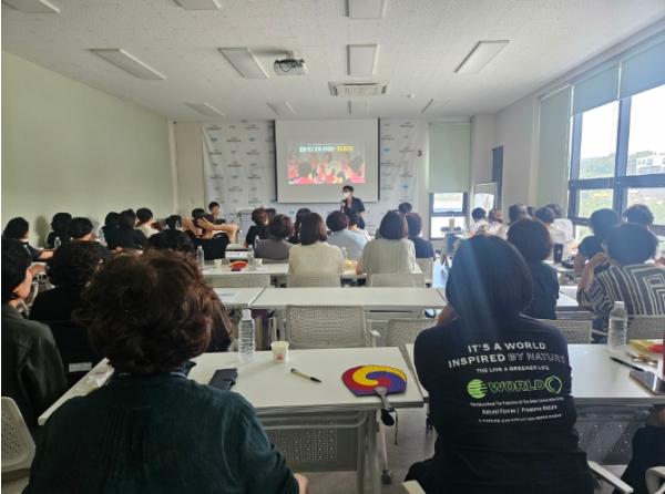 제주사회서비스원 서귀포시센터, 돌봄 종사자를 위한‘마음건강·웃음테라피’역량강화교육 실시