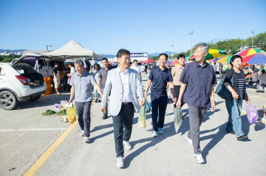 민생경제 활력 불어넣는 강릉시, 새벽시장 행보